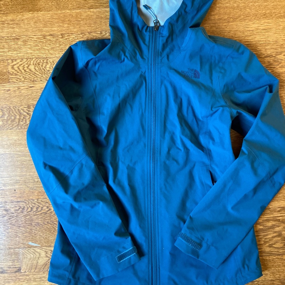 Women’s North Face Venture 2 jacket